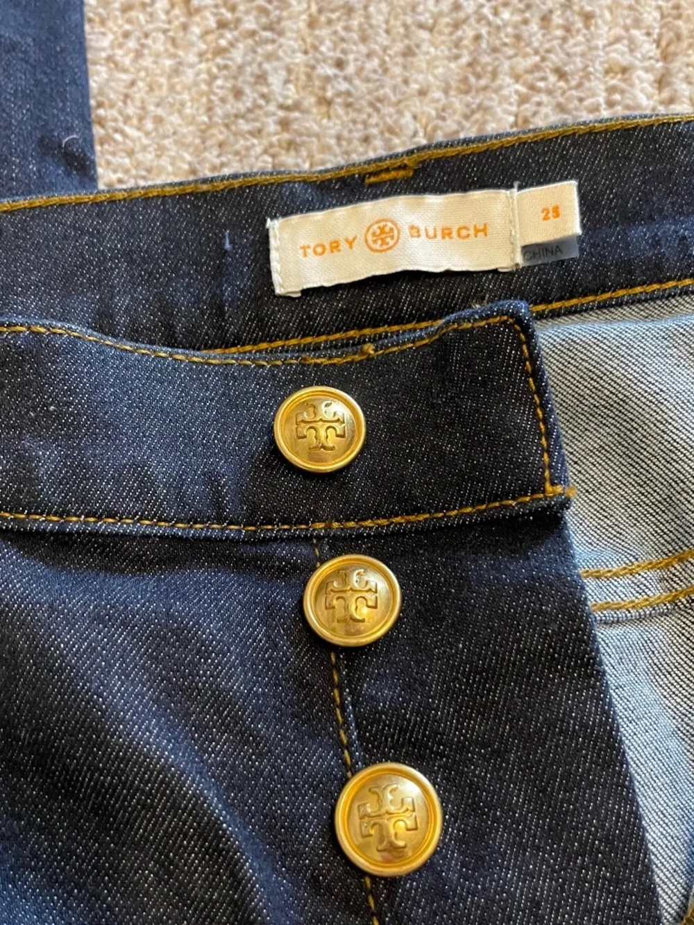 Tory Burch Button Fly Straight Leg Cropped Jeans Dark Resin Wash‎ Size 25